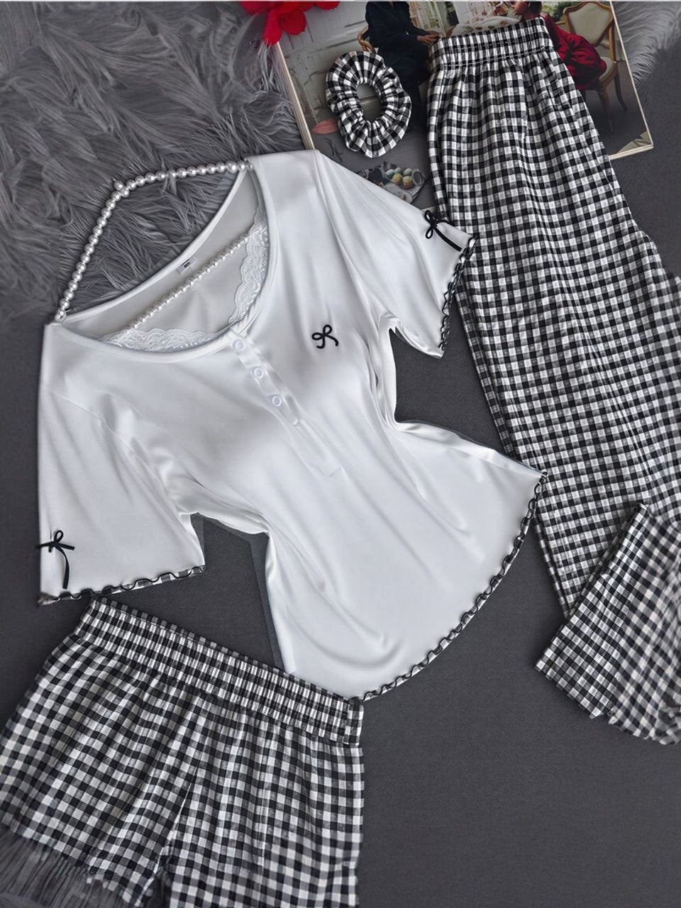 Lady 952